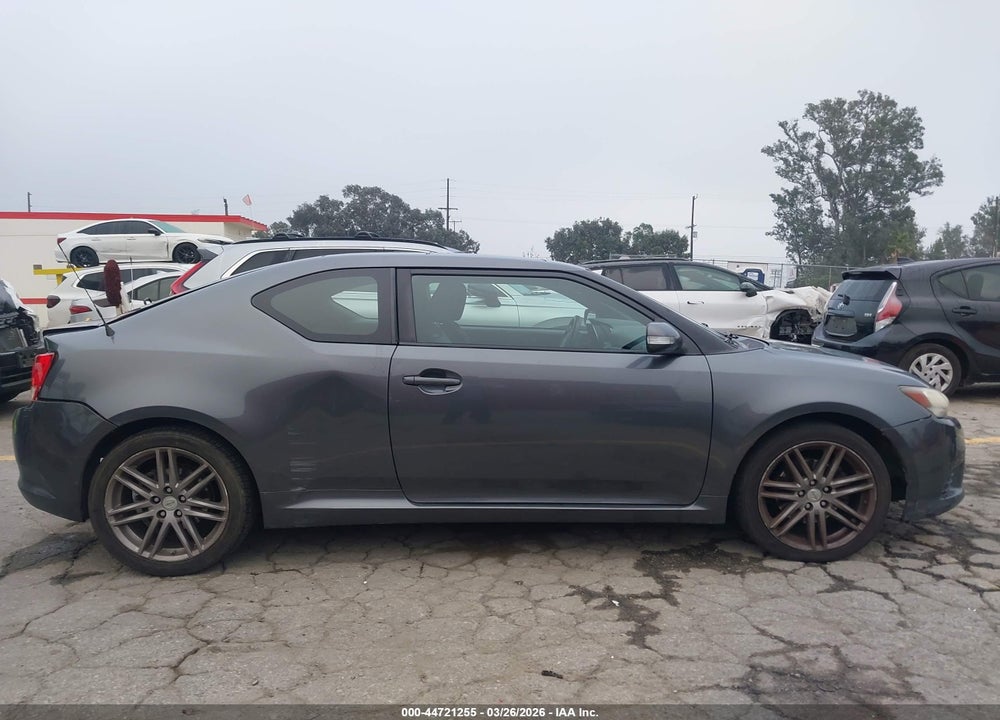 2011 SCION TC VIN: JTKJF5C78B3018135