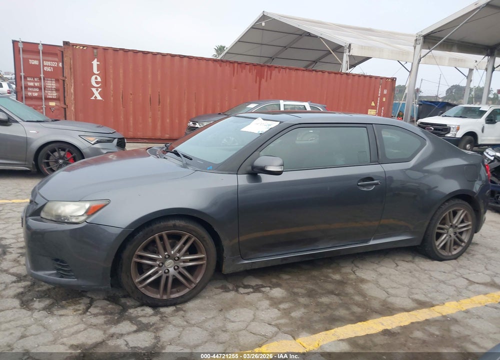 2011 SCION TC VIN: JTKJF5C78B3018135