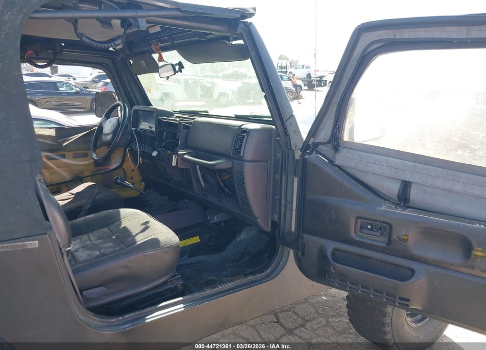 2002 JEEP WRANGLER X VIN: 1J4FA39S82P773395