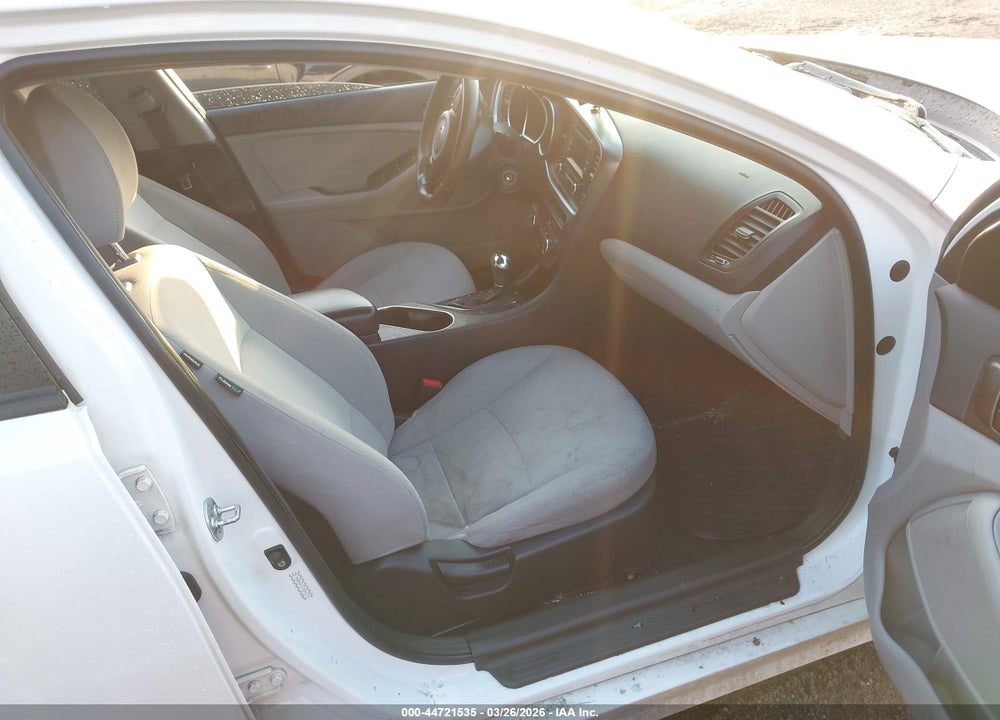 2015 KIA OPTIMA LX VIN: KNAGM4A71F5645173