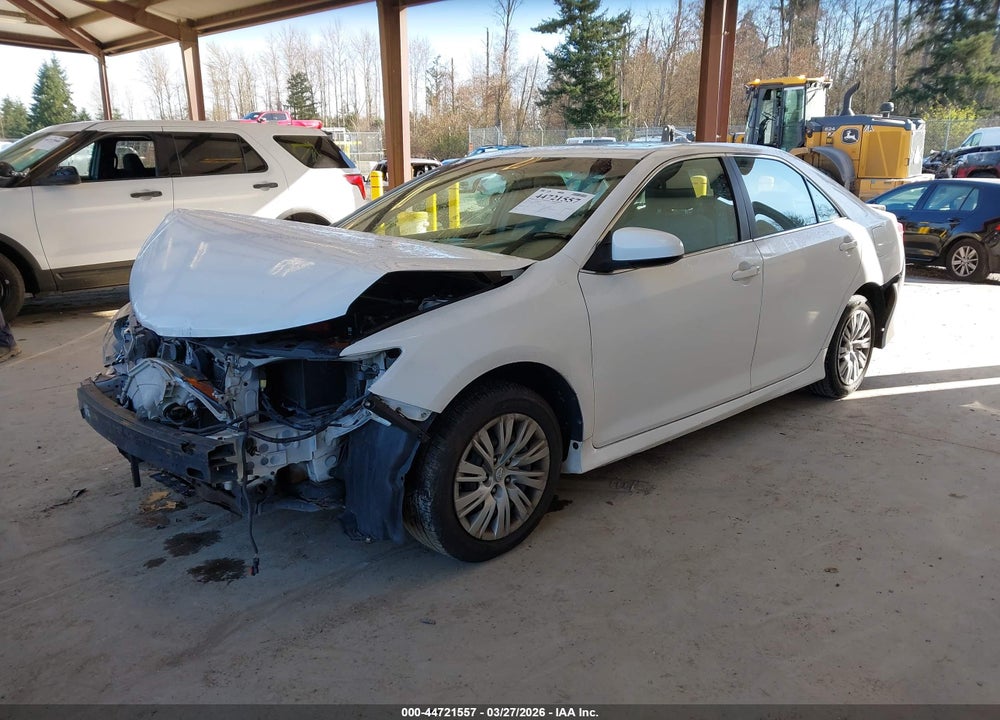 2013 TOYOTA CAMRY SE VIN: 4T1BF1FK2DU684033