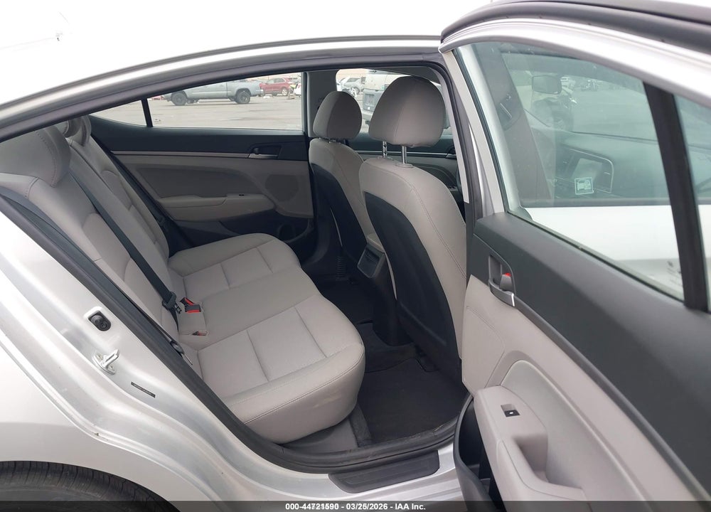 2018 HYUNDAI ELANTRA SEL VIN: 5NPD84LF3JH391912