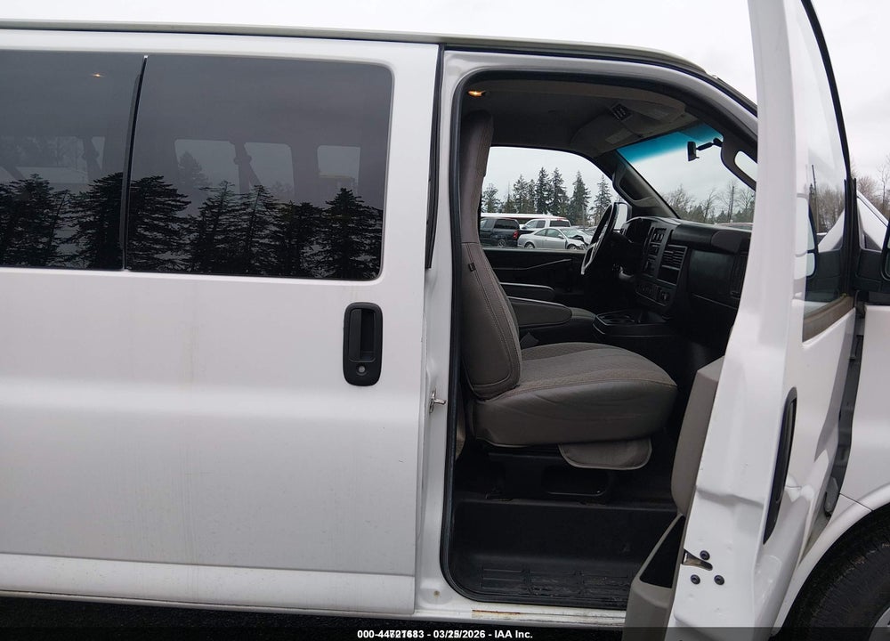 2017 CHEVROLET EXPRESS 2500 LS VIN: 1GNWGEFG4H1100834
