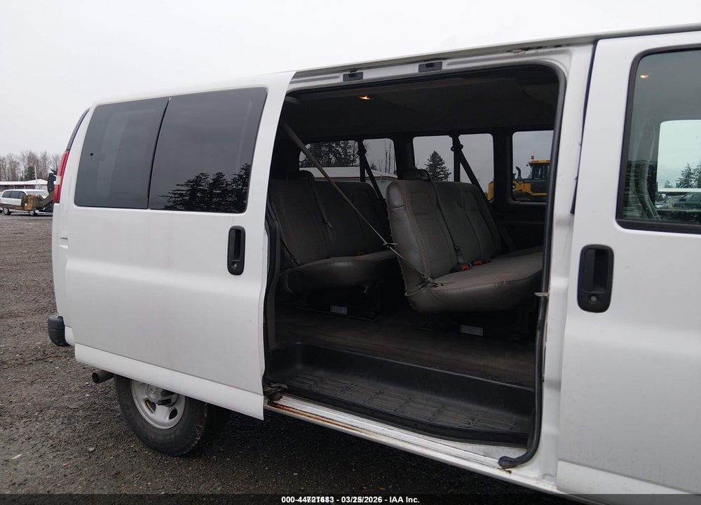 2017 CHEVROLET EXPRESS 2500 LS VIN: 1GNWGEFG4H1100834