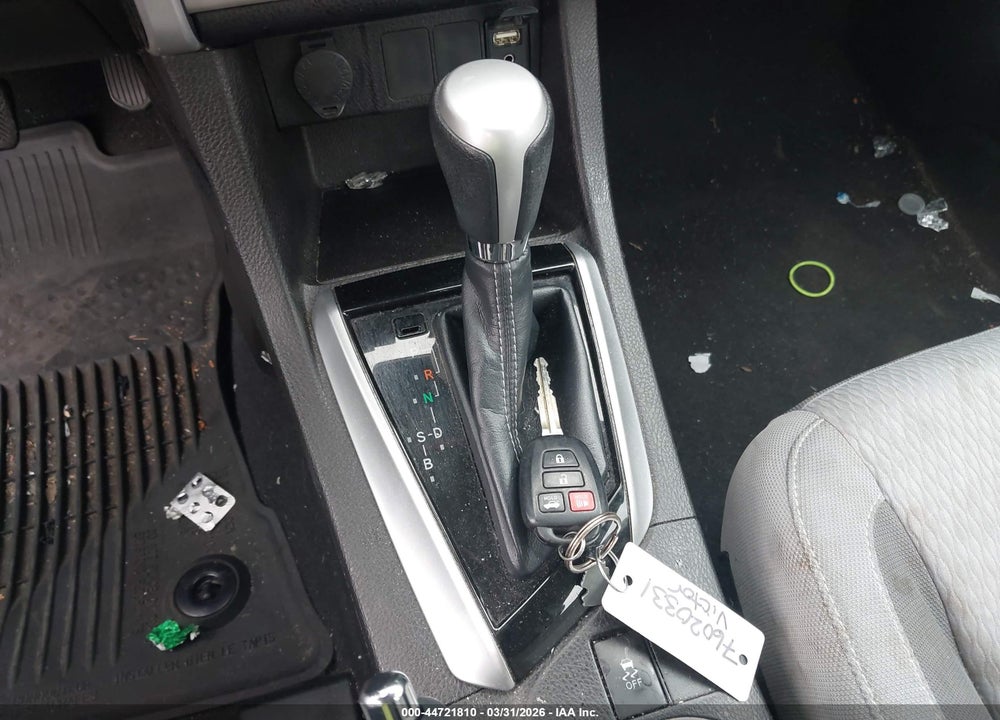 2019 TOYOTA COROLLA LE VIN: 5YFBURHEXKP857808