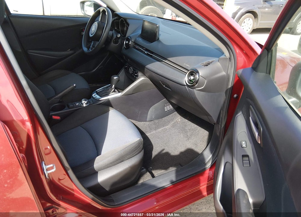 2019 TOYOTA YARIS VIN: 3MYDLBYVXKY505140