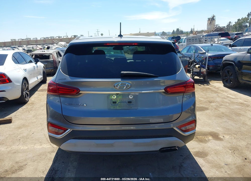 2019 HYUNDAI SANTA FE SE VIN: 5NMS23AD2KH077039