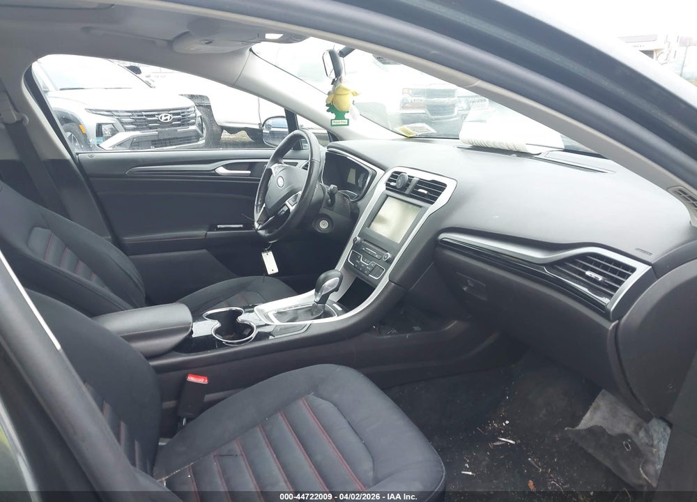 2016 FORD FUSION SE VIN: 3FA6P0H75GR205207
