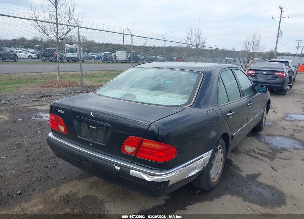 1998 MERCEDES-BENZ E 320 VIN: WDBJF65F0WA489679