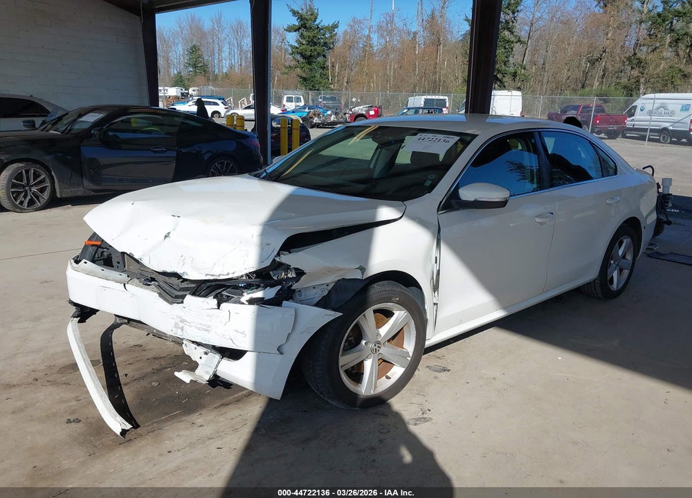 2013 VOLKSWAGEN PASSAT 2.5L SE VIN: 1VWBP7A31DC044323