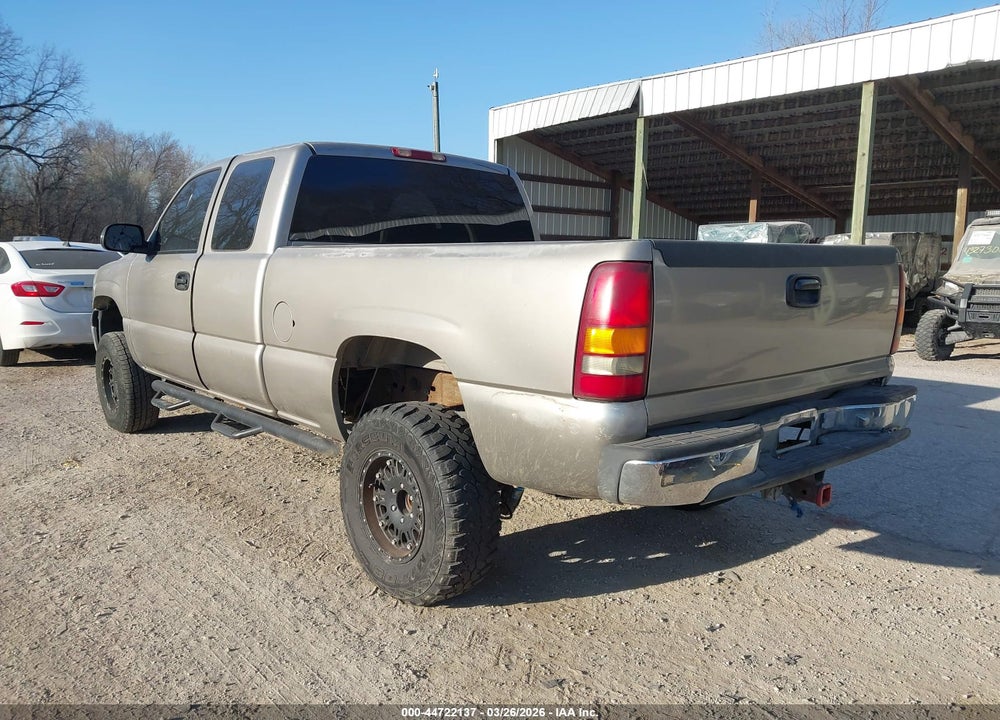1999 CHEVROLET SILVERADO 1500 LS VIN: 1GCEK19VXXE185787