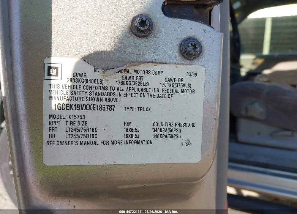 1999 CHEVROLET SILVERADO 1500 LS VIN: 1GCEK19VXXE185787
