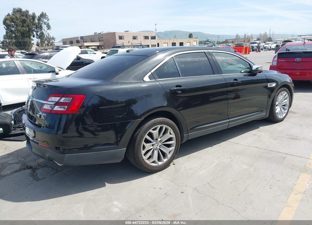 2014 FORD TAURUS LIMITED VIN: 1FAHP2F88EG111181