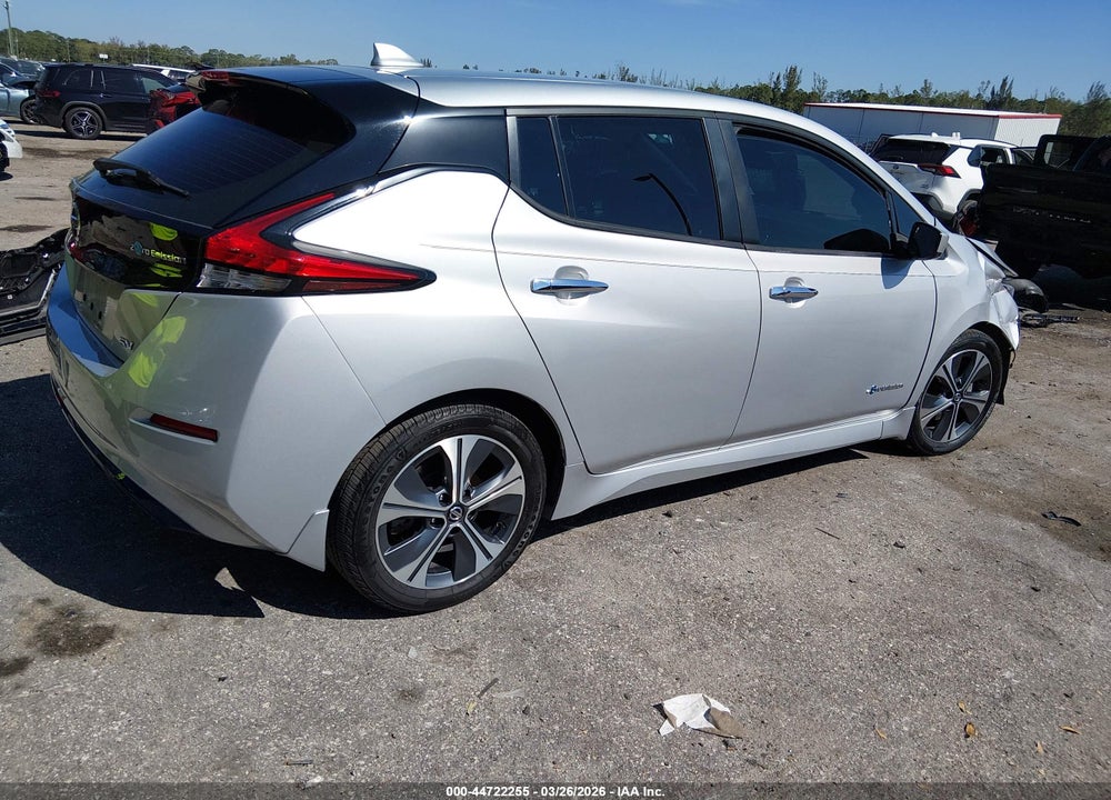 2018 NISSAN LEAF SV VIN: 1N4AZ1CP7JC315120