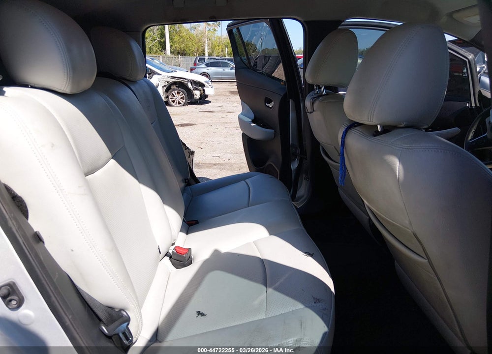 2018 NISSAN LEAF SV VIN: 1N4AZ1CP7JC315120