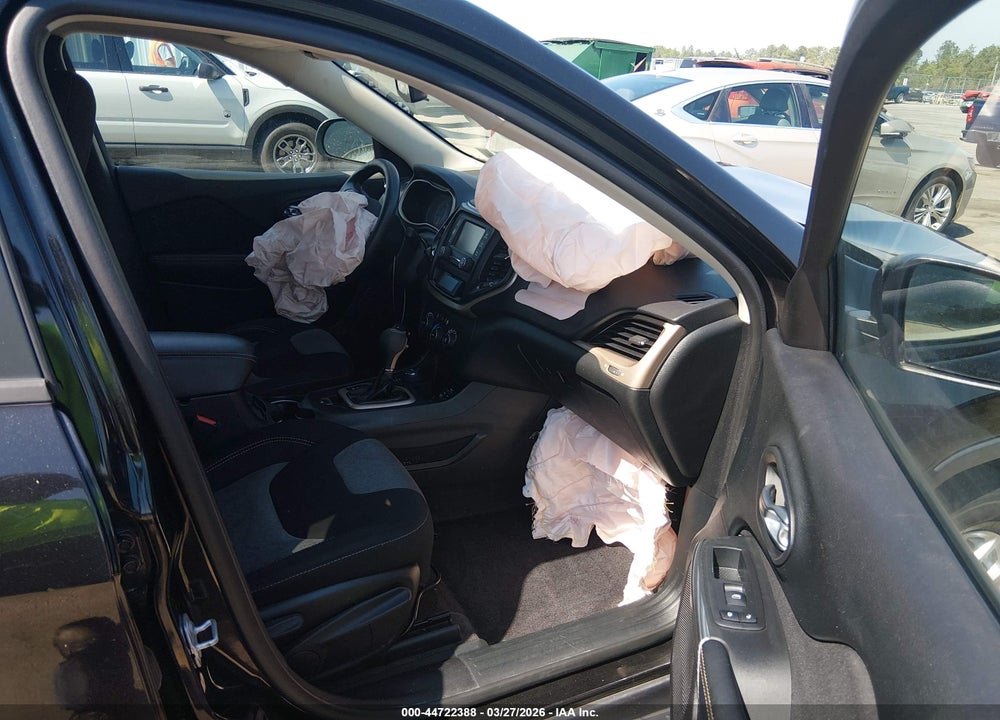 2016 JEEP CHEROKEE SPORT VIN: 1C4PJMAS0GW252101