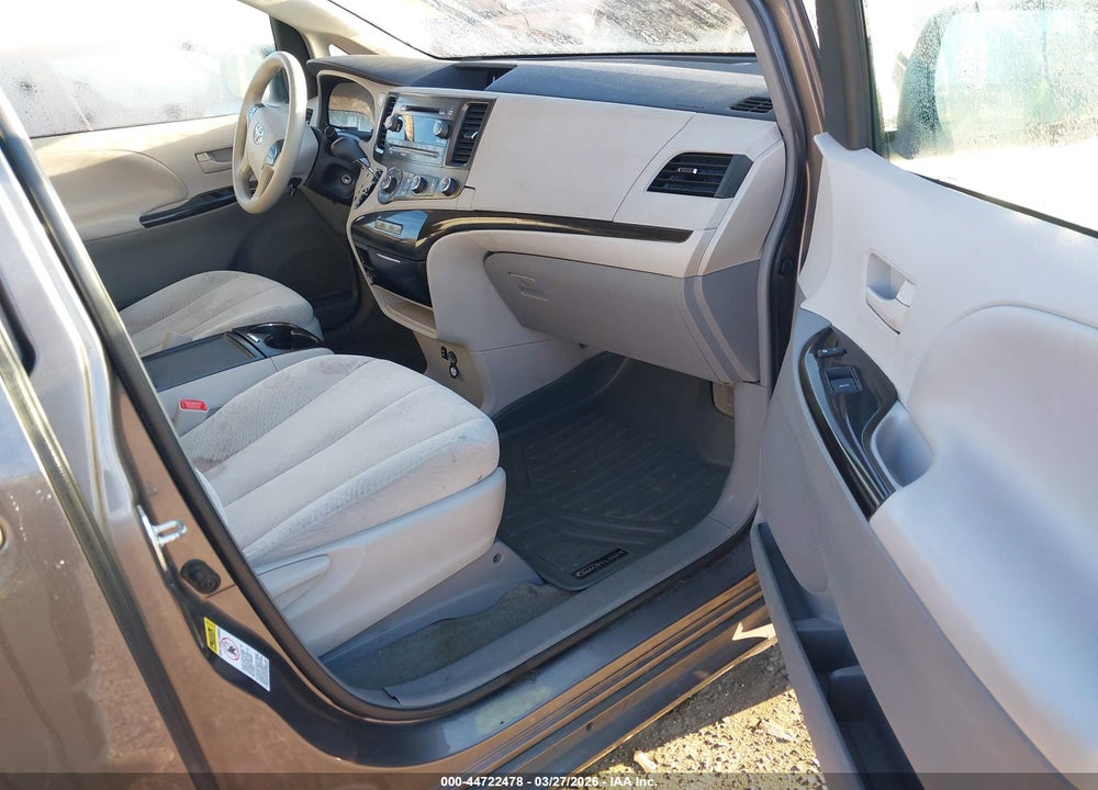 2012 TOYOTA SIENNA LE V6 8 PASSENGER VIN: 5TDKK3DC3CS205368
