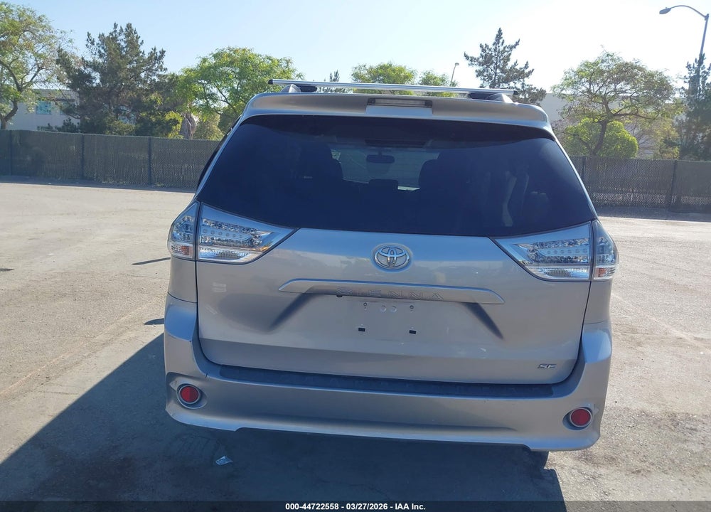 2017 TOYOTA SIENNA SE 8 PASSENGER VIN: 5TDXZ3DC5HS787756