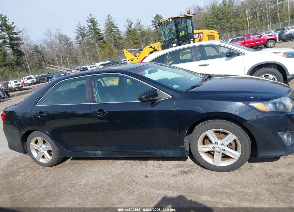 2013 TOYOTA CAMRY SE VIN: 4T1BF1FK3DU205361
