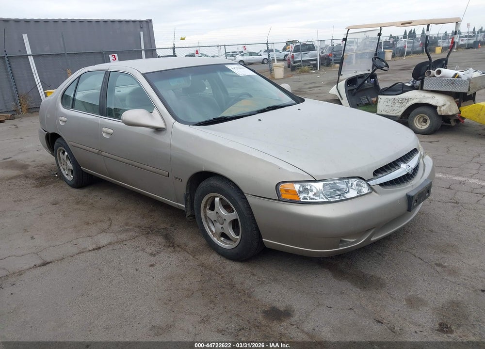 2001 NISSAN ALTIMA GXE VIN: 1N4DL01D31C202203