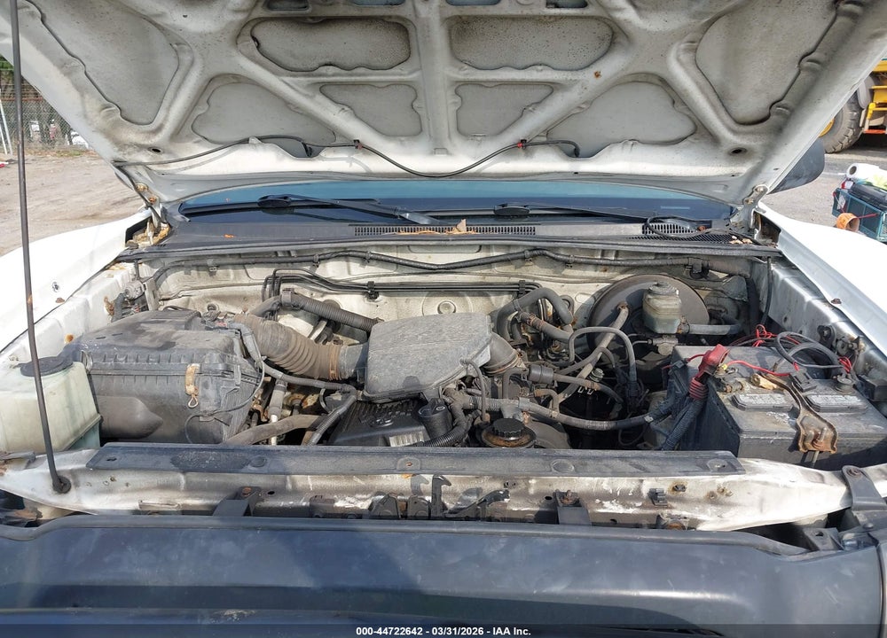 2005 TOYOTA TACOMA VIN: 5TENX22NX5Z126332