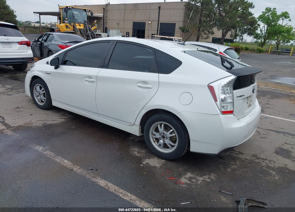 2011 TOYOTA PRIUS TWO VIN: JTDKN3DU5B0290490