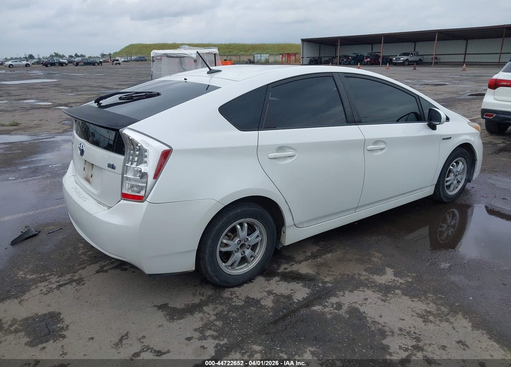 2011 TOYOTA PRIUS TWO VIN: JTDKN3DU5B0290490