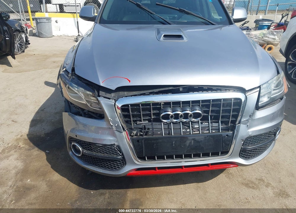 2010 AUDI Q5 3.2 PREMIUM VIN: WA1MKAFP0AA077222