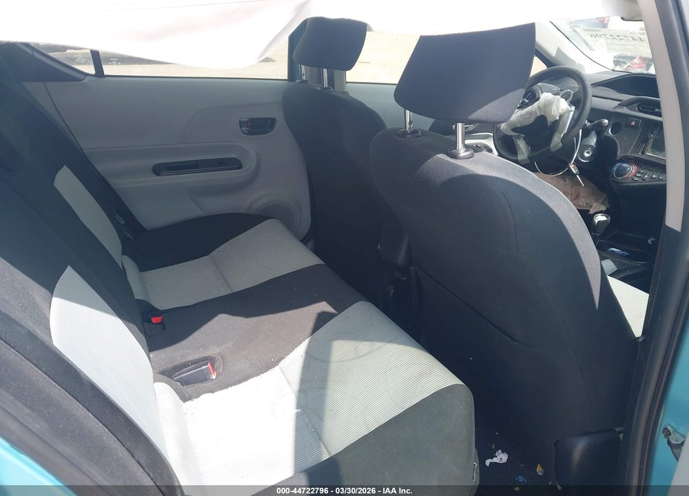 2013 TOYOTA PRIUS C TWO VIN: JTDKDTB38D1031521