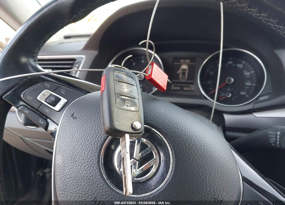 2018 VOLKSWAGEN PASSAT 2.0T R-LINE/2.0T S VIN: 1VWAA7A3XJC015105