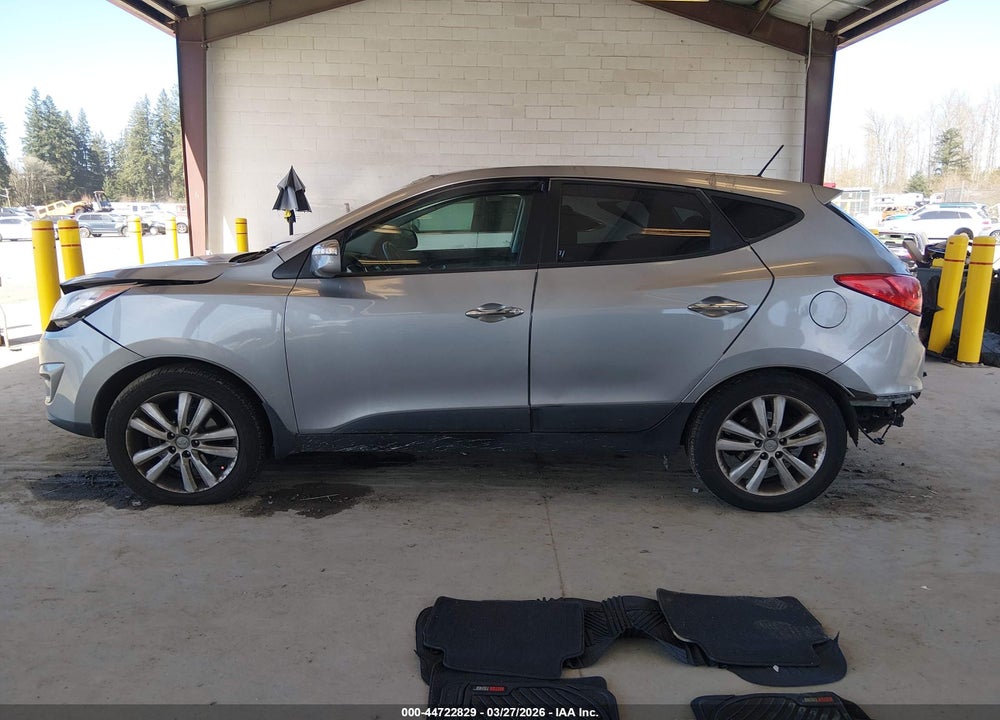2013 HYUNDAI TUCSON LIMITED VIN: KM8JUCAC9DU576568