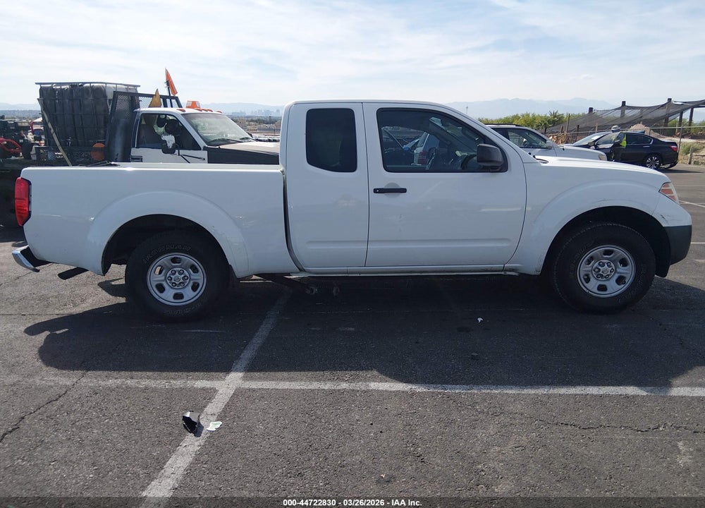 2015 NISSAN FRONTIER S VIN: 1N6BD0CT9FN736740