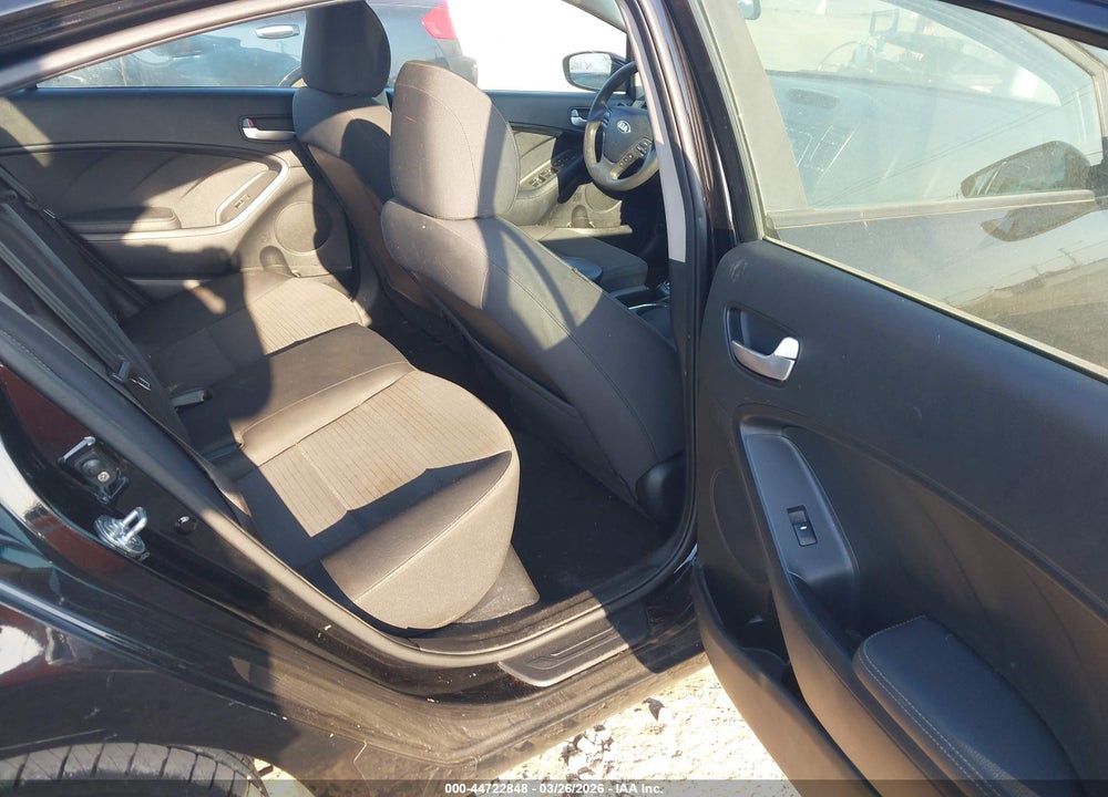 2017 KIA FORTE LX VIN: 3KPFL4A71HE093134