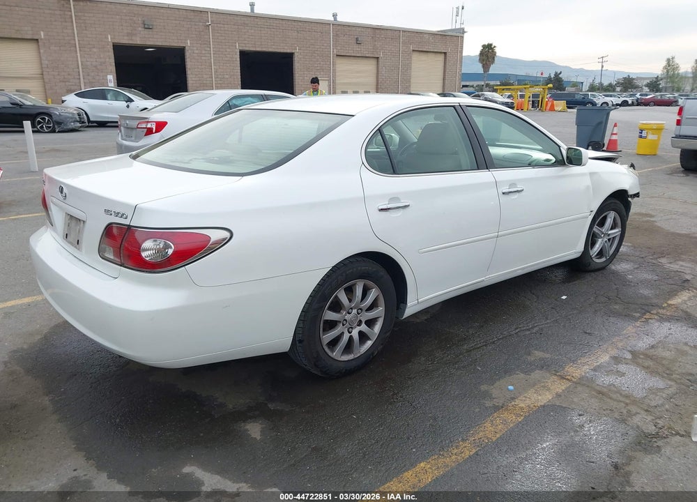 2003 LEXUS ES 300 VIN: JTHBF30G030123015