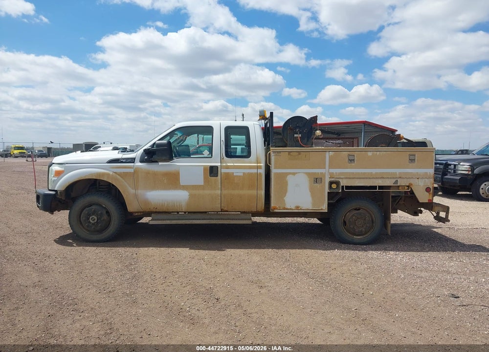 2011 FORD F-350 XL VIN: 1FT8X3B60BEA02516