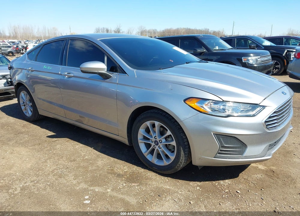 2020 FORD FUSION SE VIN: 3FA6P0HD8LR180058
