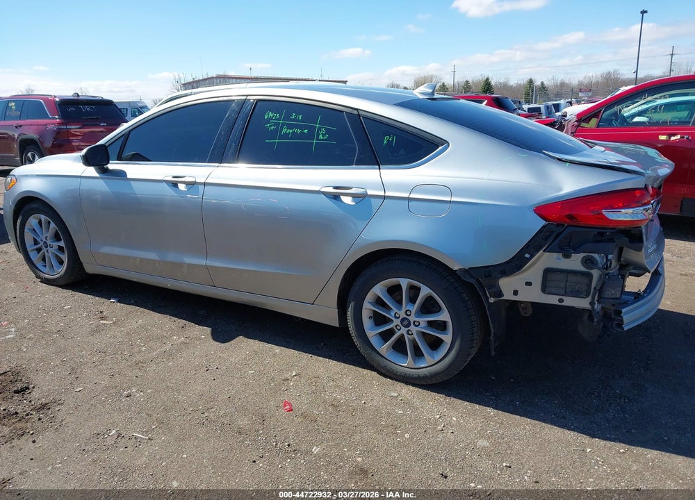 2020 FORD FUSION SE VIN: 3FA6P0HD8LR180058