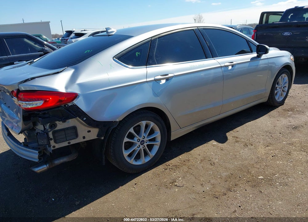 2020 FORD FUSION SE VIN: 3FA6P0HD8LR180058