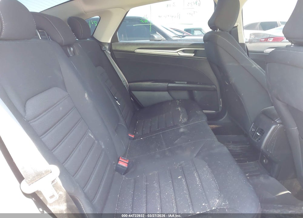 2020 FORD FUSION SE VIN: 3FA6P0HD8LR180058