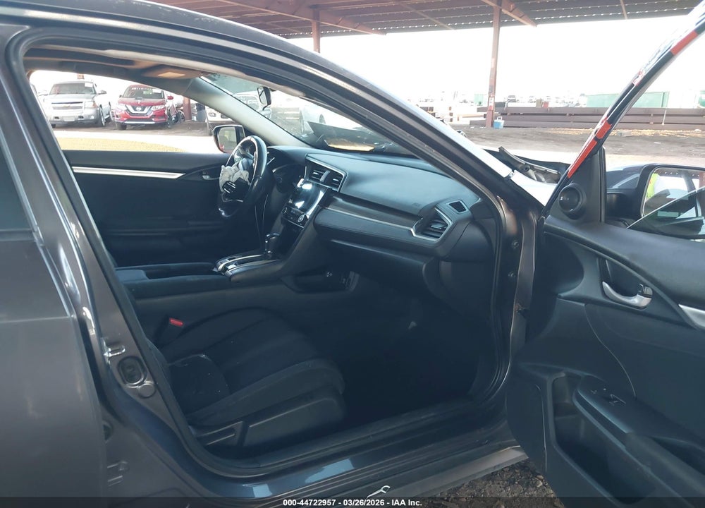 2019 HONDA CIVIC EX VIN: 19XFC1F37KE004114