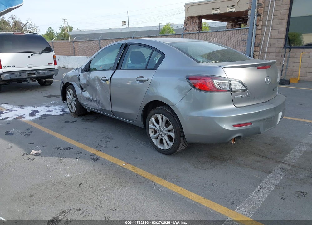 2011 MAZDA 3 S SPORT VIN: JM1BL1U69B1385656