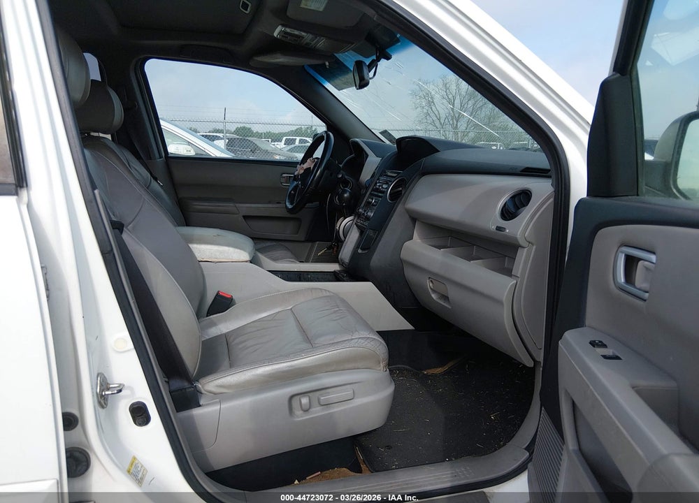 2013 HONDA PILOT EX-L VIN: 5FNYF3H56DB036107