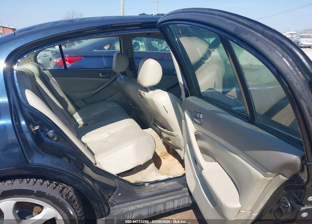 2003 INFINITI G35 BASE W/6 SPEED MANUAL VIN: JNKCV51E93M002895