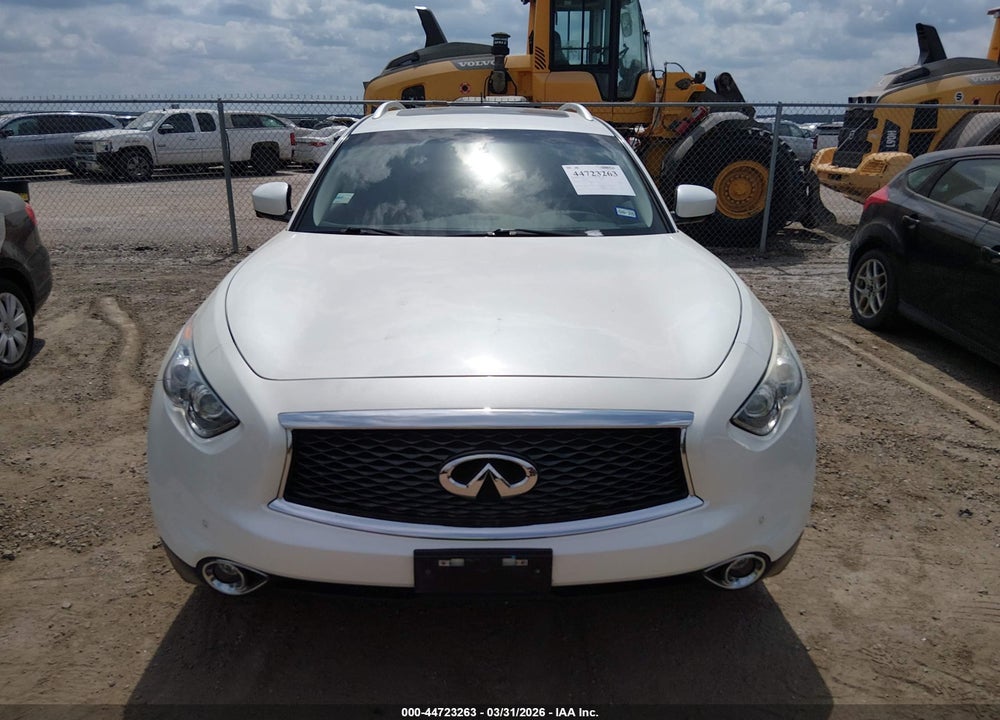 2017 INFINITI QX70 VIN: JN8CS1MW6HM412797