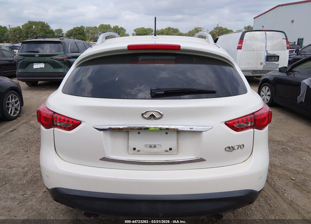 2017 INFINITI QX70 VIN: JN8CS1MW6HM412797