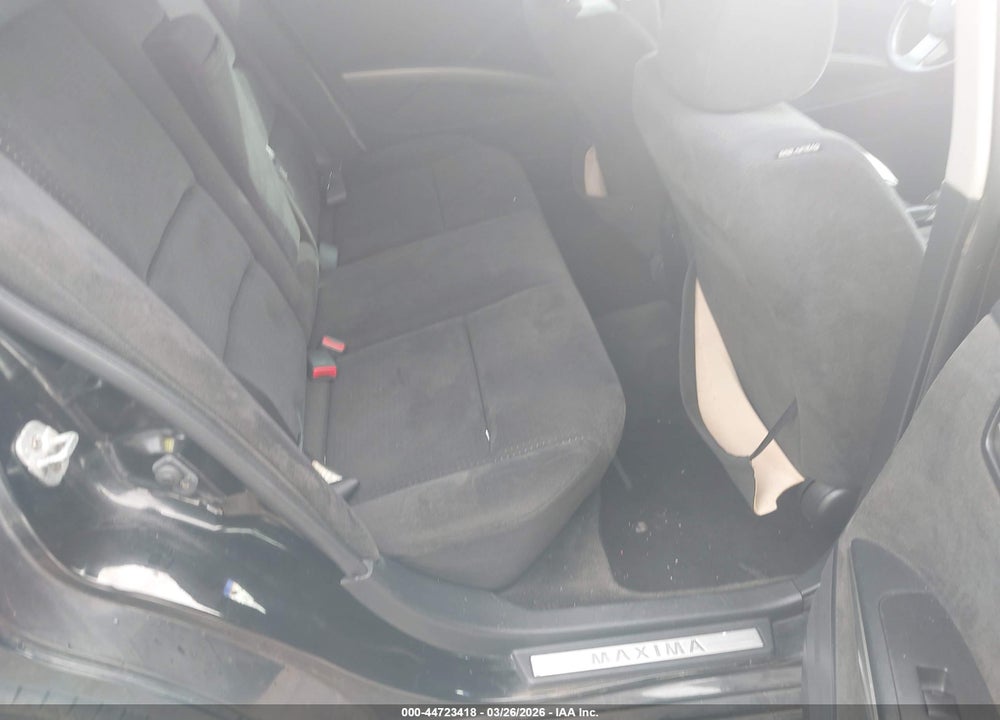 2004 NISSAN MAXIMA 3.5 SE VIN: 1N4BA41E54C833679