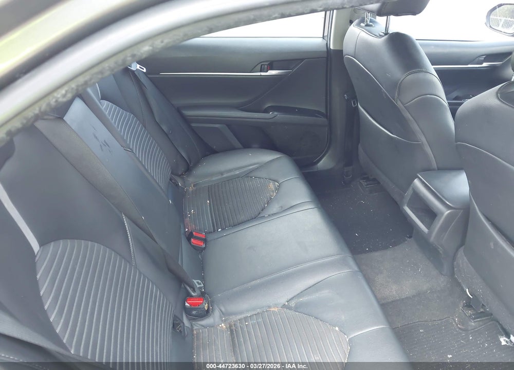 2018 TOYOTA CAMRY SE VIN: 4T1B11HKXJU535702