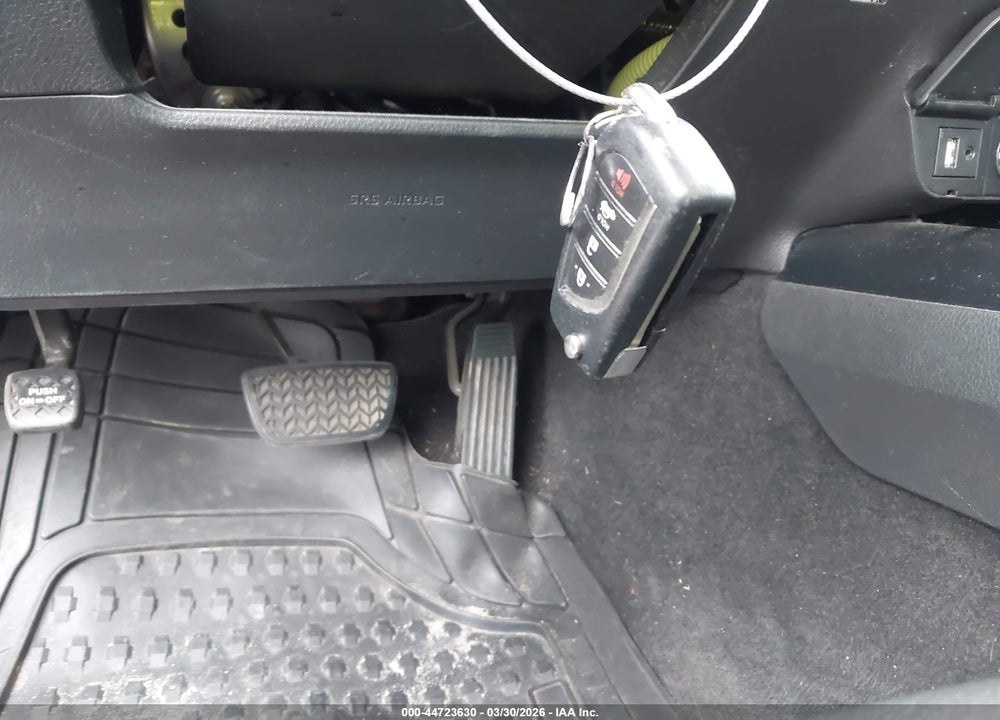 2018 TOYOTA CAMRY SE VIN: 4T1B11HKXJU535702