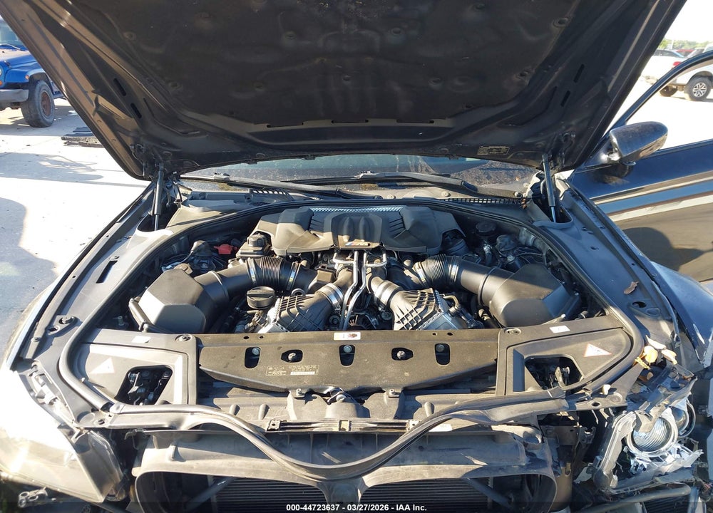 2014 BMW M5 VIN: WBSFV9C54ED593765
