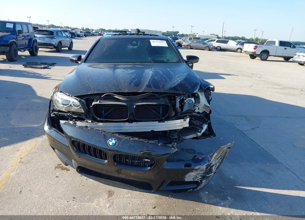 2014 BMW M5 VIN: WBSFV9C54ED593765